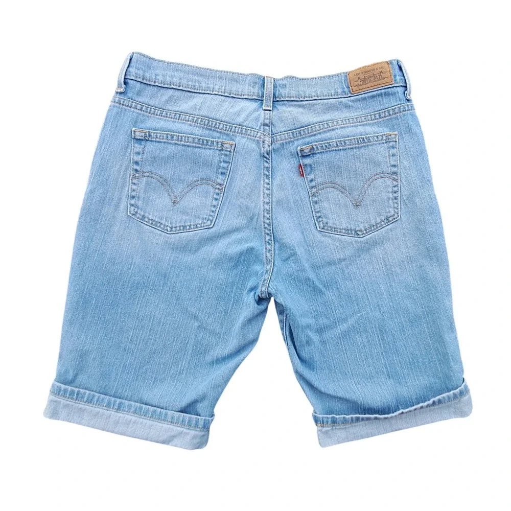 Levis 515 Womens Light Wash Denim Bermuda Shorts Cuffed Size 12 Stretch Blue